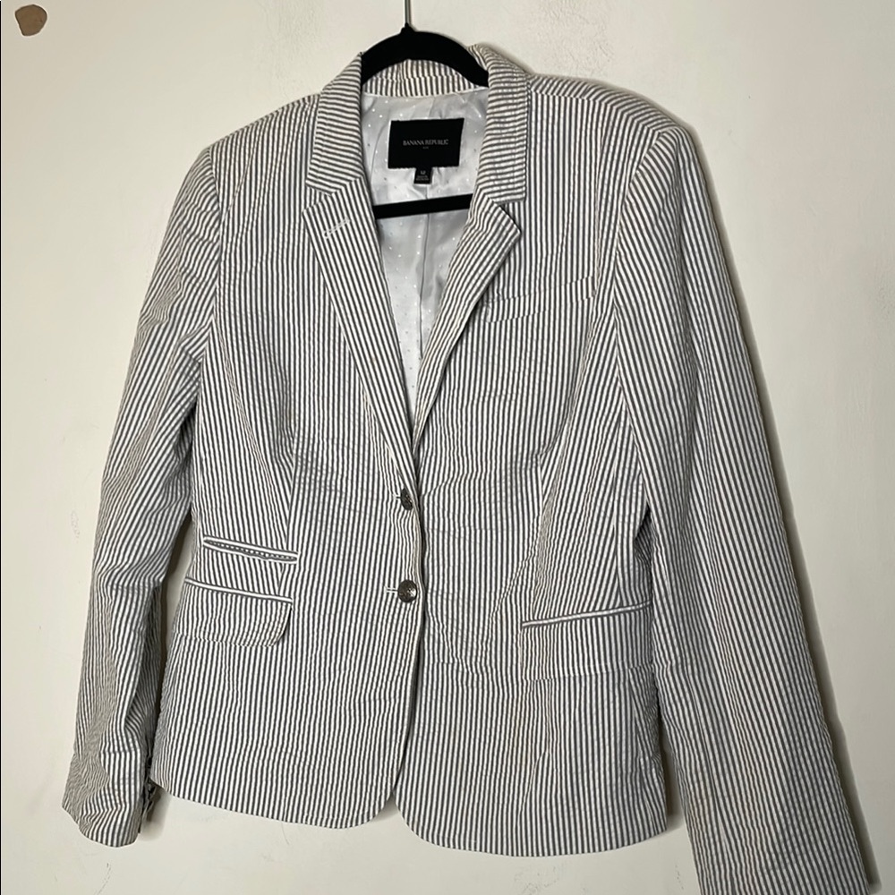 Banana Republic Black and White Blazer with Notched Lapels - Picture 1 of 4